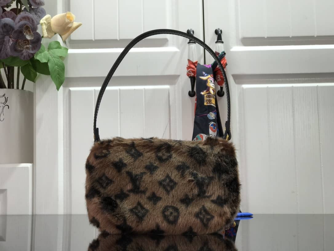 Best Replica Louis Vuitton Mink Monogram Vision Milla PM Replica Pochette - Colareps