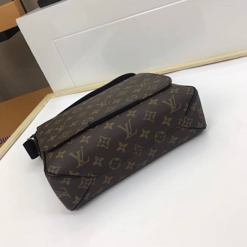 L0vis Vvtt0n Monogram Macassar Canvas District PM Replica Shoulder Bag M40935