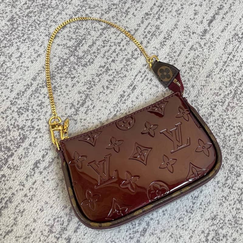 Best Replica Louis Vuitton Pochette Dupe  Monogram Vernis Accessories Pouch Purple M58009 - Colareps