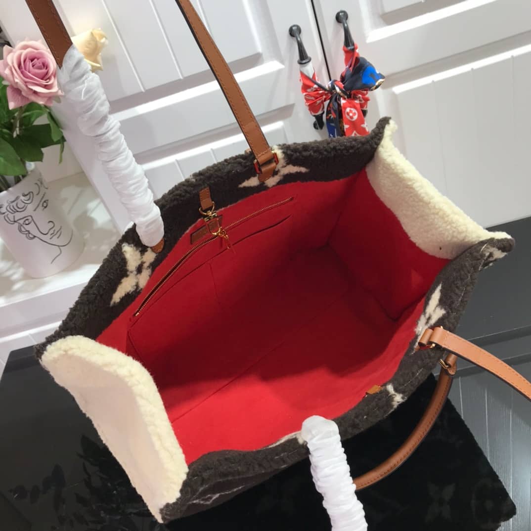 Best Replica Louis Vuitton Onthego Teddy Shearling Limited GM Tote Replica Black M55421 - Colareps