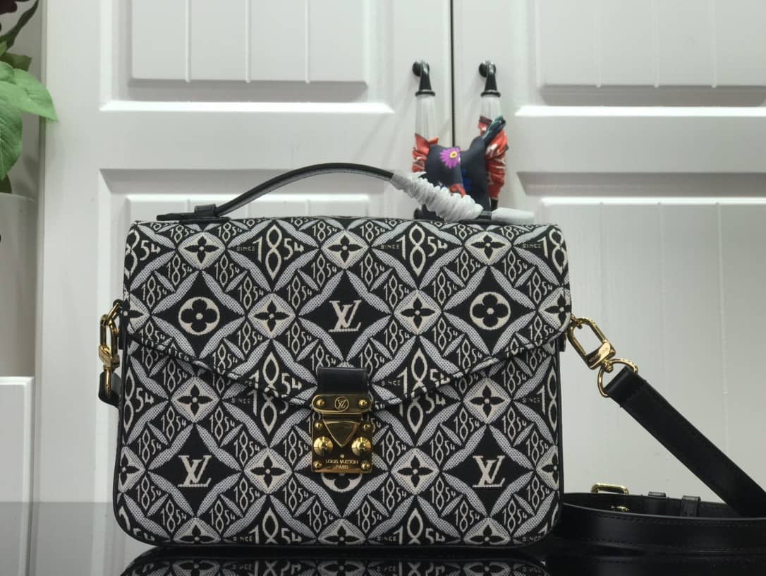 Best Replica Louis Vuitton Pochette Mestis MM Monogram Canvas Replica Shoulder Bag M57272 - Colareps