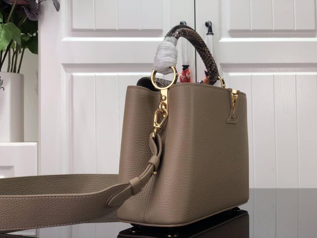 Best Replica Louis Vuitton Capucines Embroidery Replica Bag Gray M48865 - Colareps