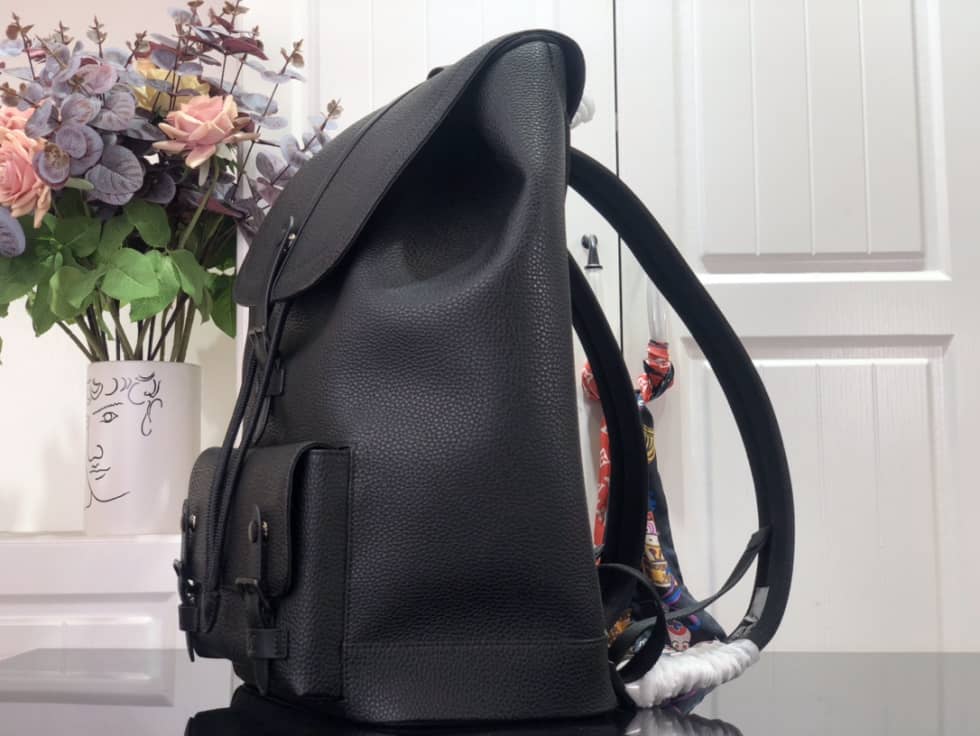 L0vis Vvtt0n Christopher Slim Taurillon Leather Black M58644 Replica Backpack