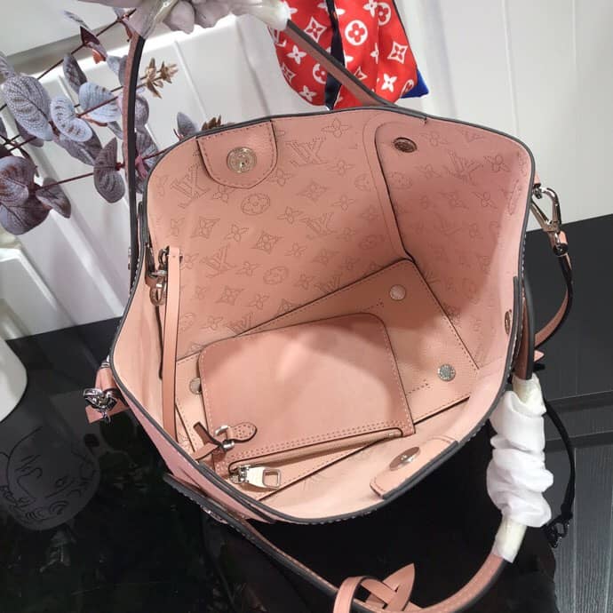 Best Replica Louis Vuitton Mahina Hina PM Leather Tote Replica Pink M54353 - Colareps