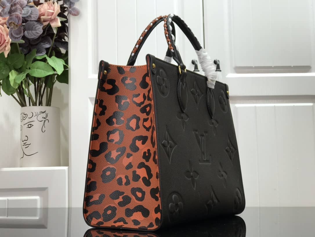 Best Replica Louis Vuitton Monogram On the Go MM Shoulder Bag Replica Black M45595 - Colareps