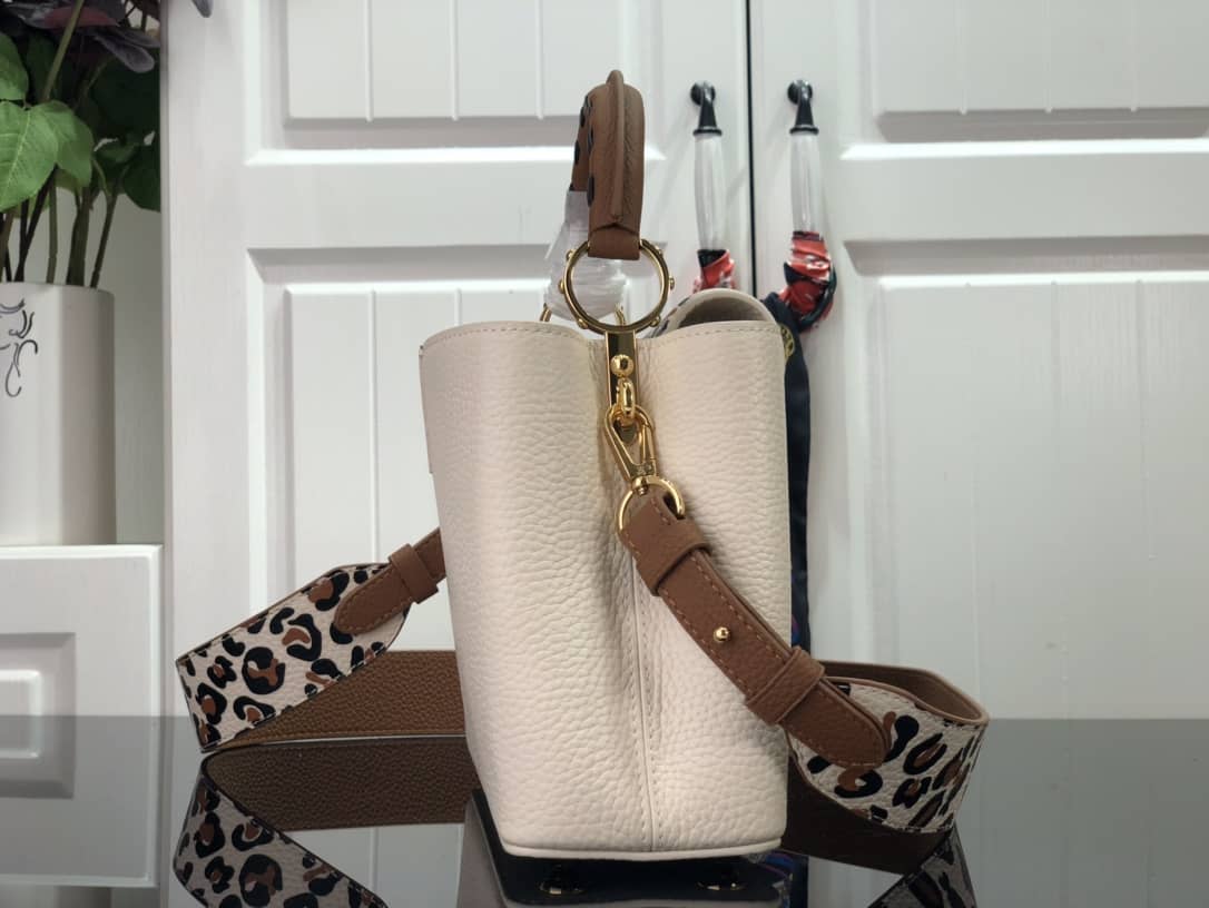 Best Replica Louis Vuitton Capucines BB Calfskin Handbag Beige - Colareps