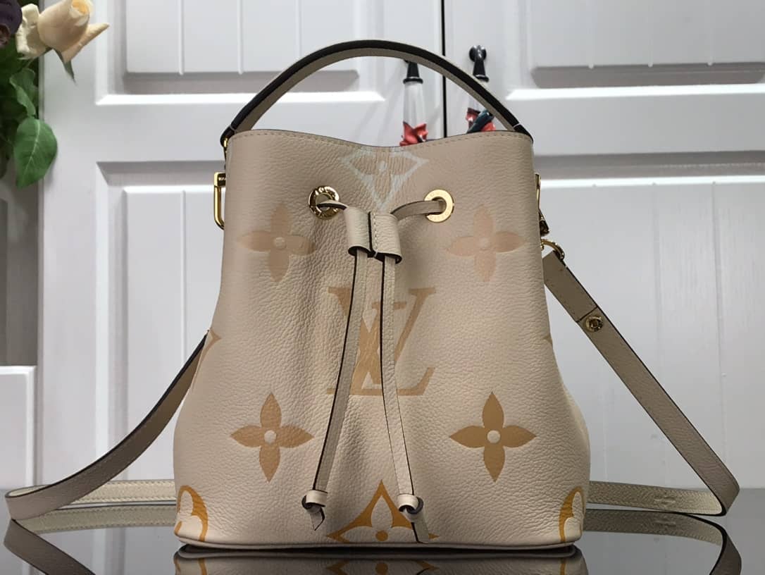Best Replica Louis Vuitton BB Neo Noe Replica Monogram Bag Yellow M45716 - Colareps