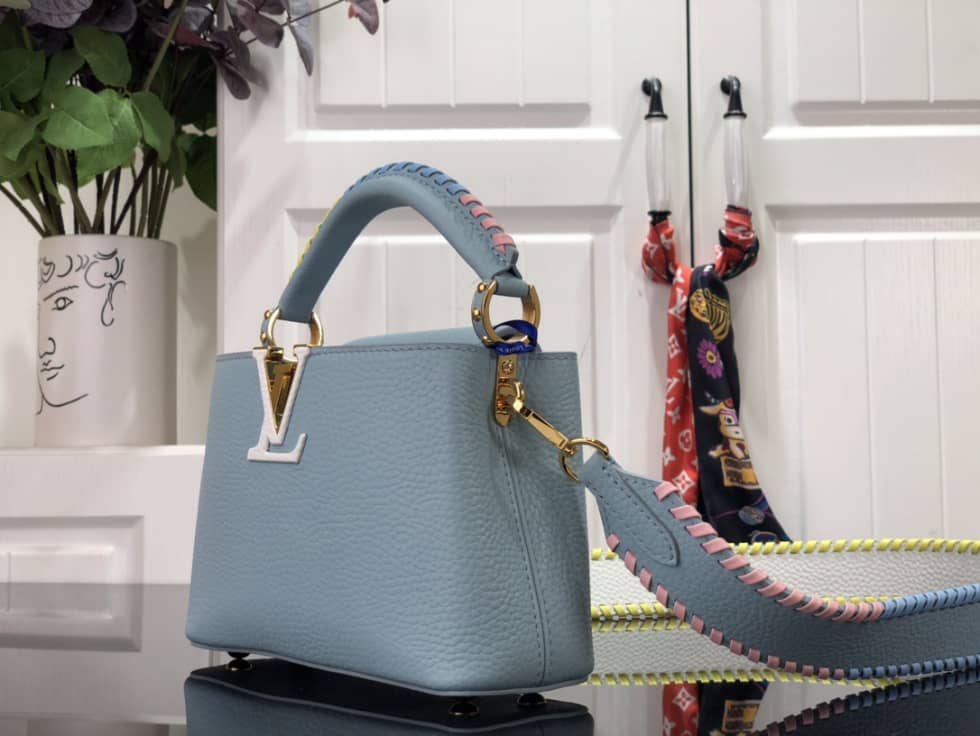 Best Replica Louis Vuitton Capucines Mini M57945 Replica Shoulder Bag - Colareps