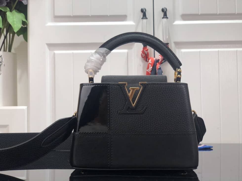 Best Replica Louis Vuitton Capucines BB M59269 Replica Shoulder Bag - Colareps