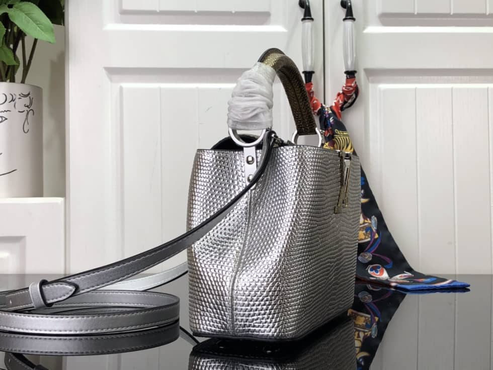 Best Replica Louis Vuitton Capucines Mini Collection N98093 Replica Shoulder Bag - Colareps