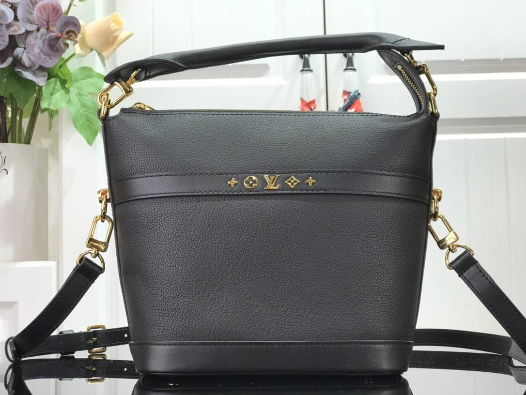 Best Replica Louis Vuitton Cruiser PM Calfskin Leather Replica Bag Black M57934 - Colareps