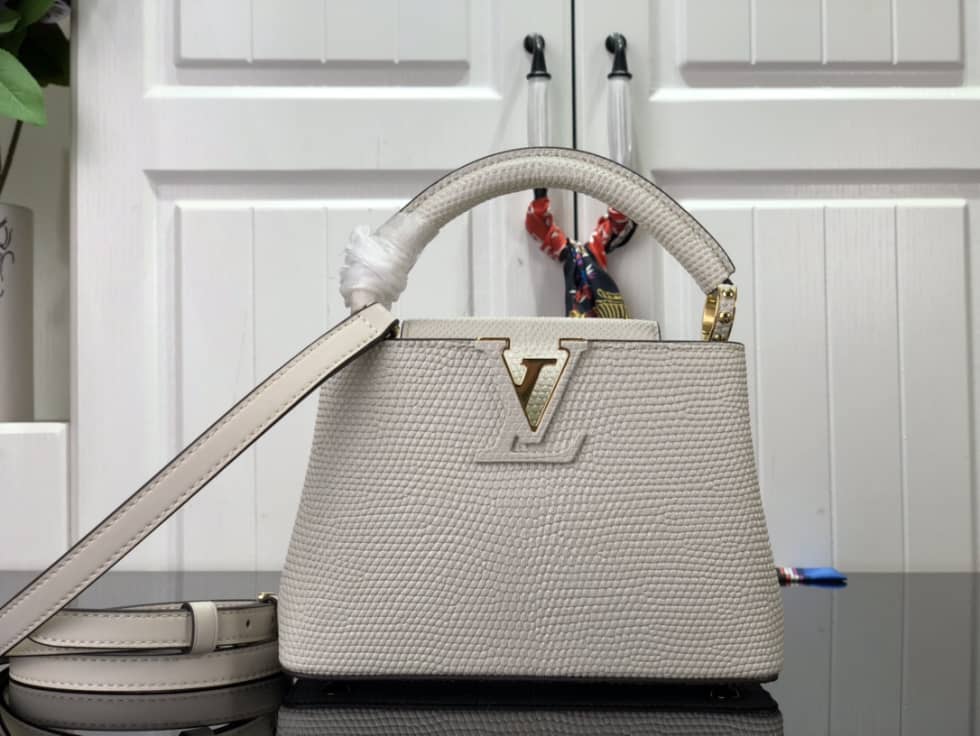 Best Replica Louis Vuitton Capucines Mini Collection N98093 Replica Shoulder Bag - Colareps