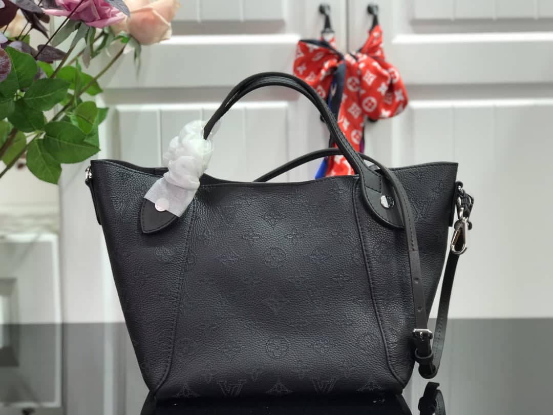Best Replica Louis Vuitton Mahina Hina PM Leather Tote Replica Black M54353 - Colareps