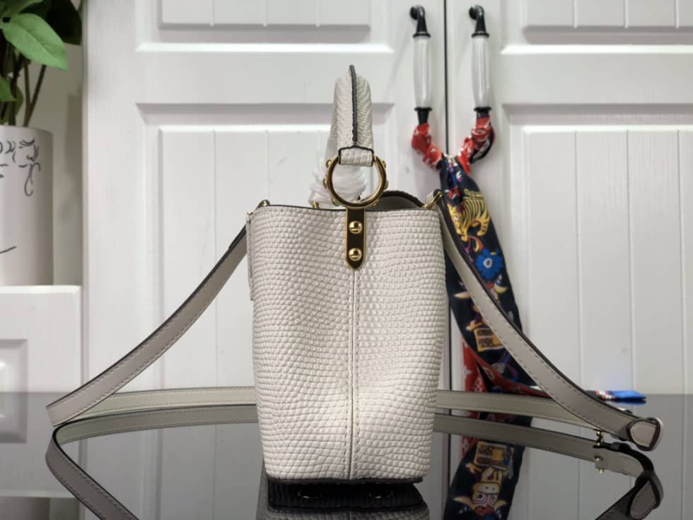 Best Replica Louis Vuitton Capucines Mini Collection N98093 Replica Shoulder Bag - Colareps