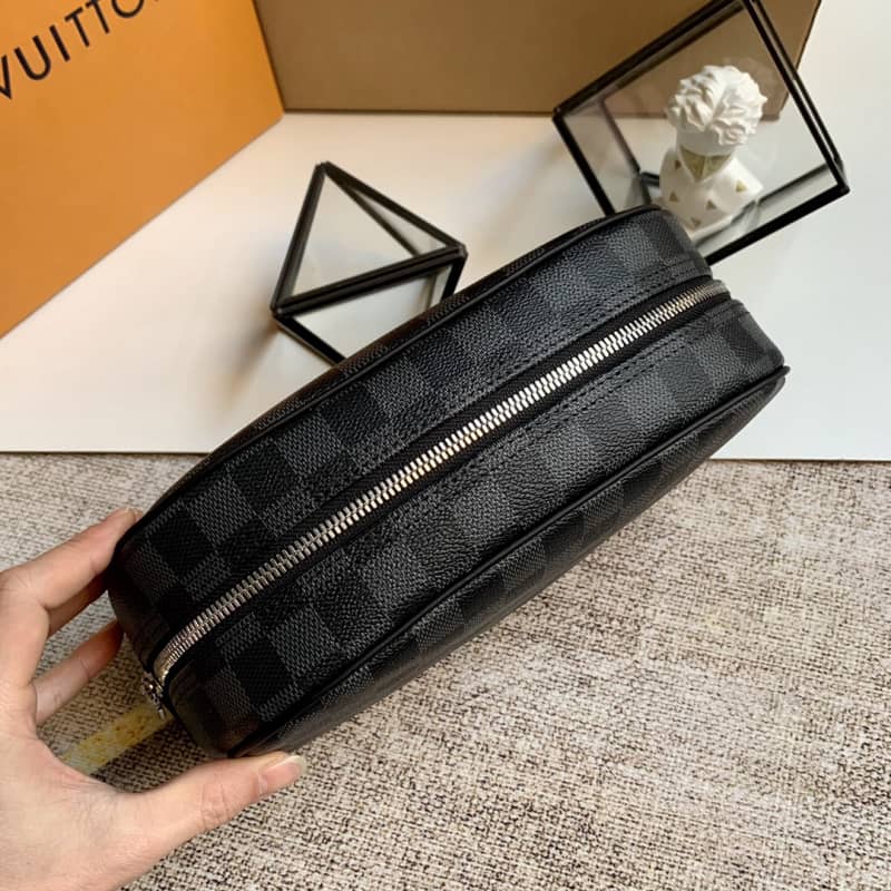 Best Replica Louis Vuitton Damier Graphite King Size Toiletry Bag Replica Black N47527 - Colareps