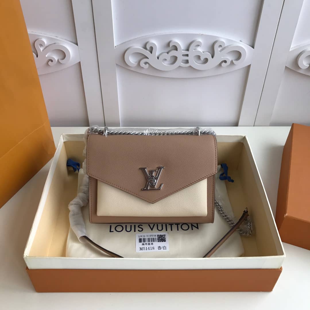 Best Replica Louis Vuitton MyLockMe BB Calf Chain Replica Shoulder Bag Apricot White M51418 - Colareps