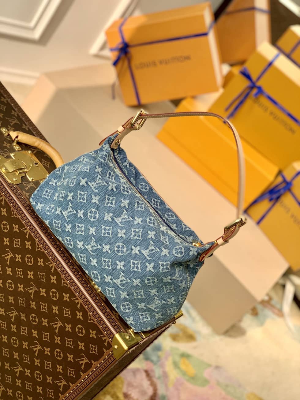 Best Replica Louis Vuitton Denim Vintage M44464 Replica Shoulder Bag - Colareps