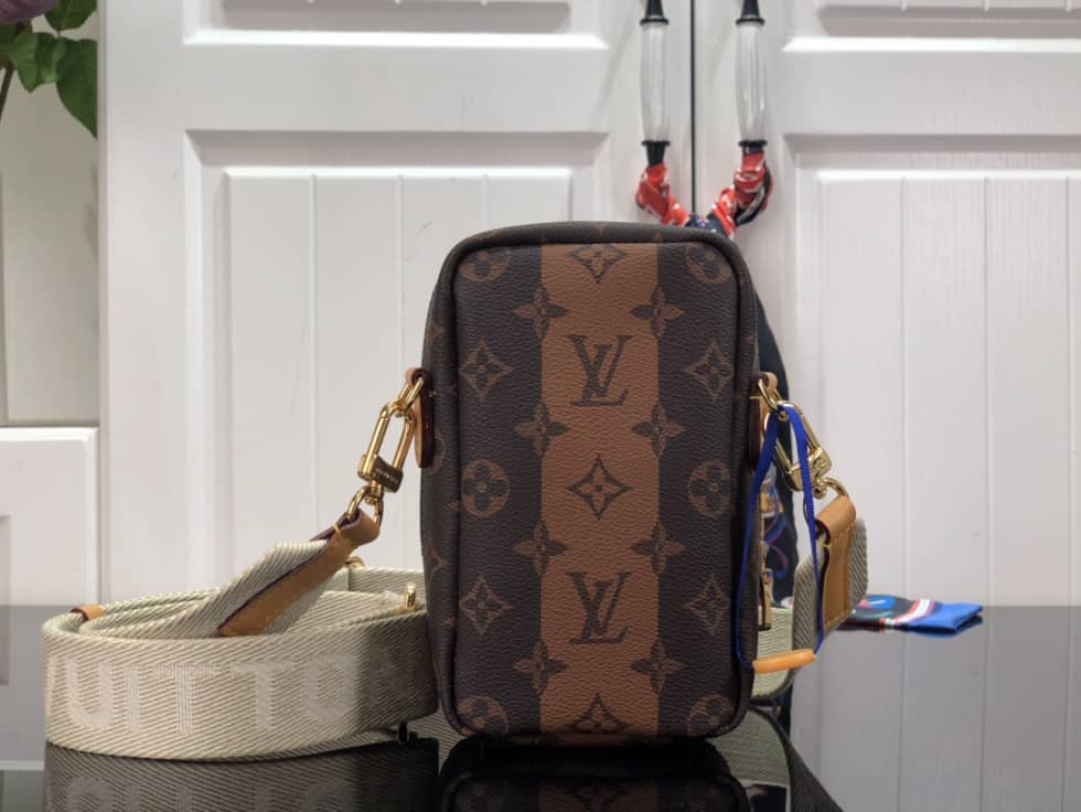 Best Replica Louis Vuitton x Nigo Flap Double Pouch Brown M81005 Replica Phone Bag - Colareps