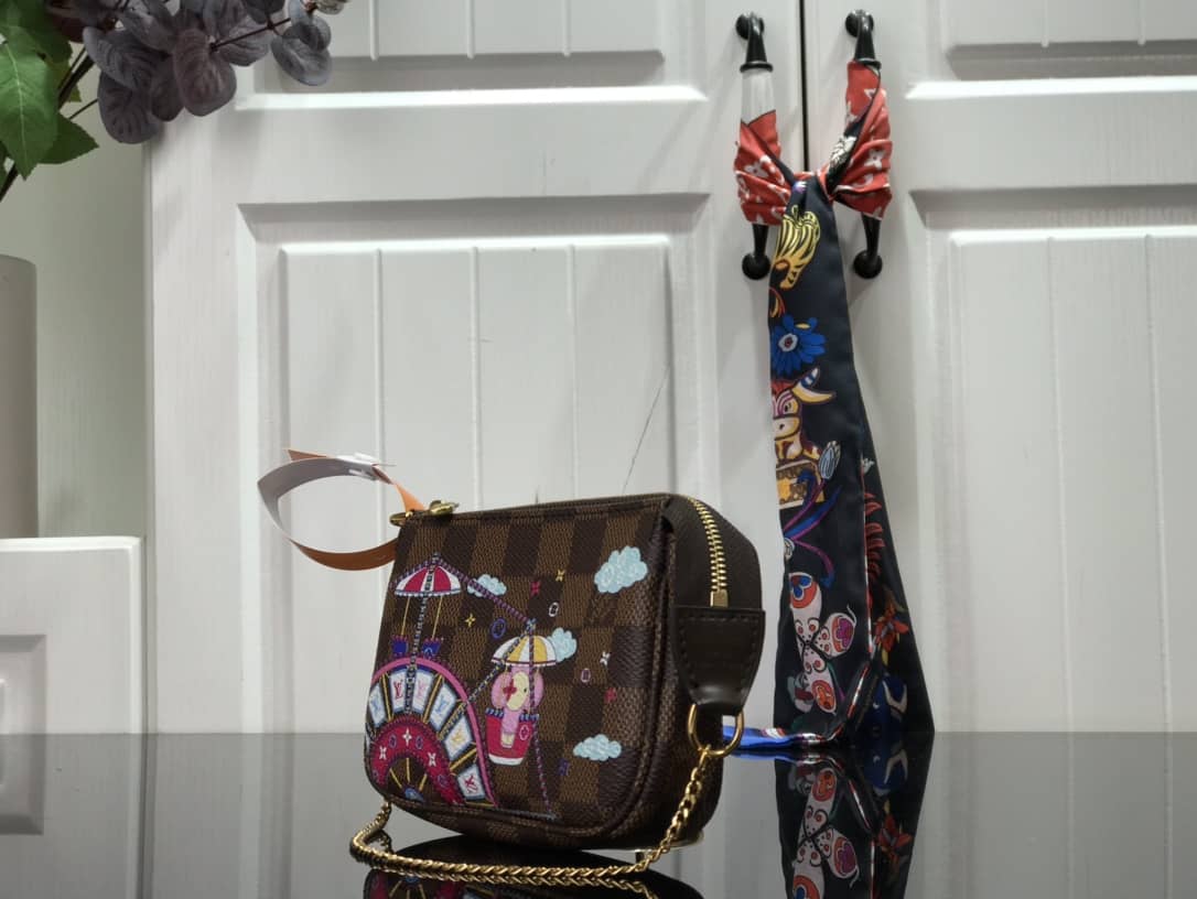 Best Replica Louis Vuitton Christmas Mini Replica Pochette N60402 - Colareps