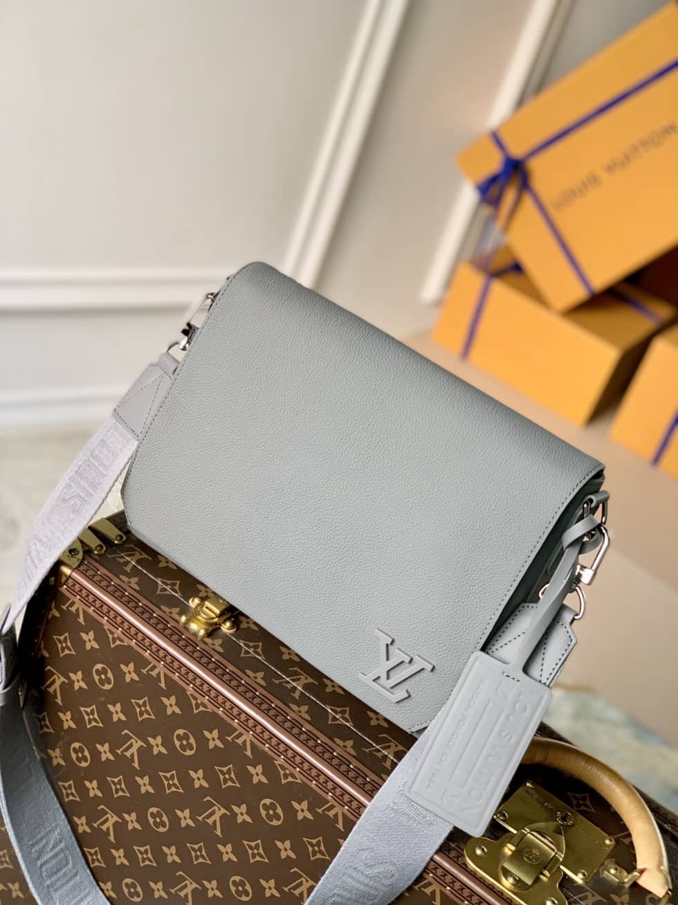 Best Replica Louis Vuitton Aerogram Calfskin Gery M59327 Replica Messenger Bag - Colareps