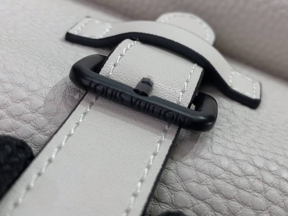 L0vis Vvtt0n Christopher Slim Taurillon Leather White M58644 Replica Backpack