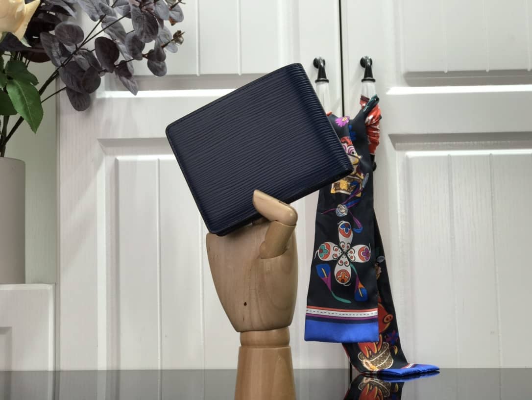 Best Replica Louis Vuitton Epi Damier Graphite Multiple Replica Wallet Blue M69538 - Colareps