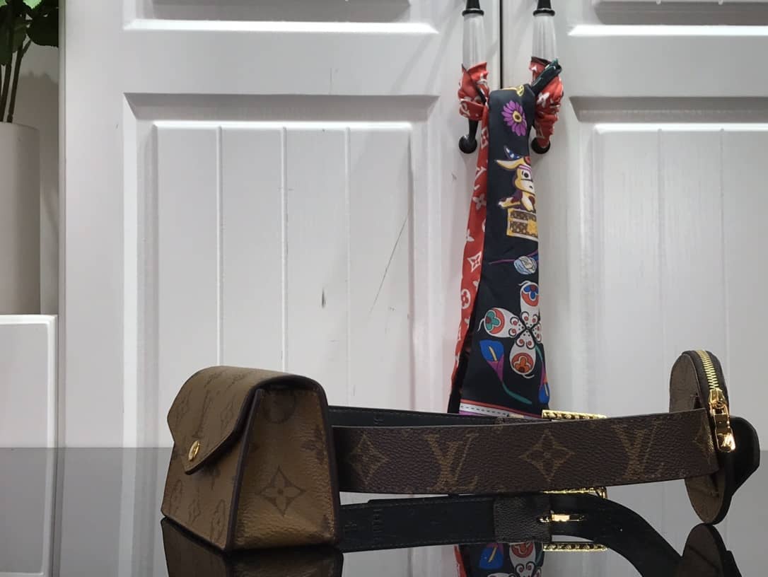 Best Replica Louis Vuitton Escale Daily Multi Pocket 30mm Belt Yellow Replica M0253Y - Colareps