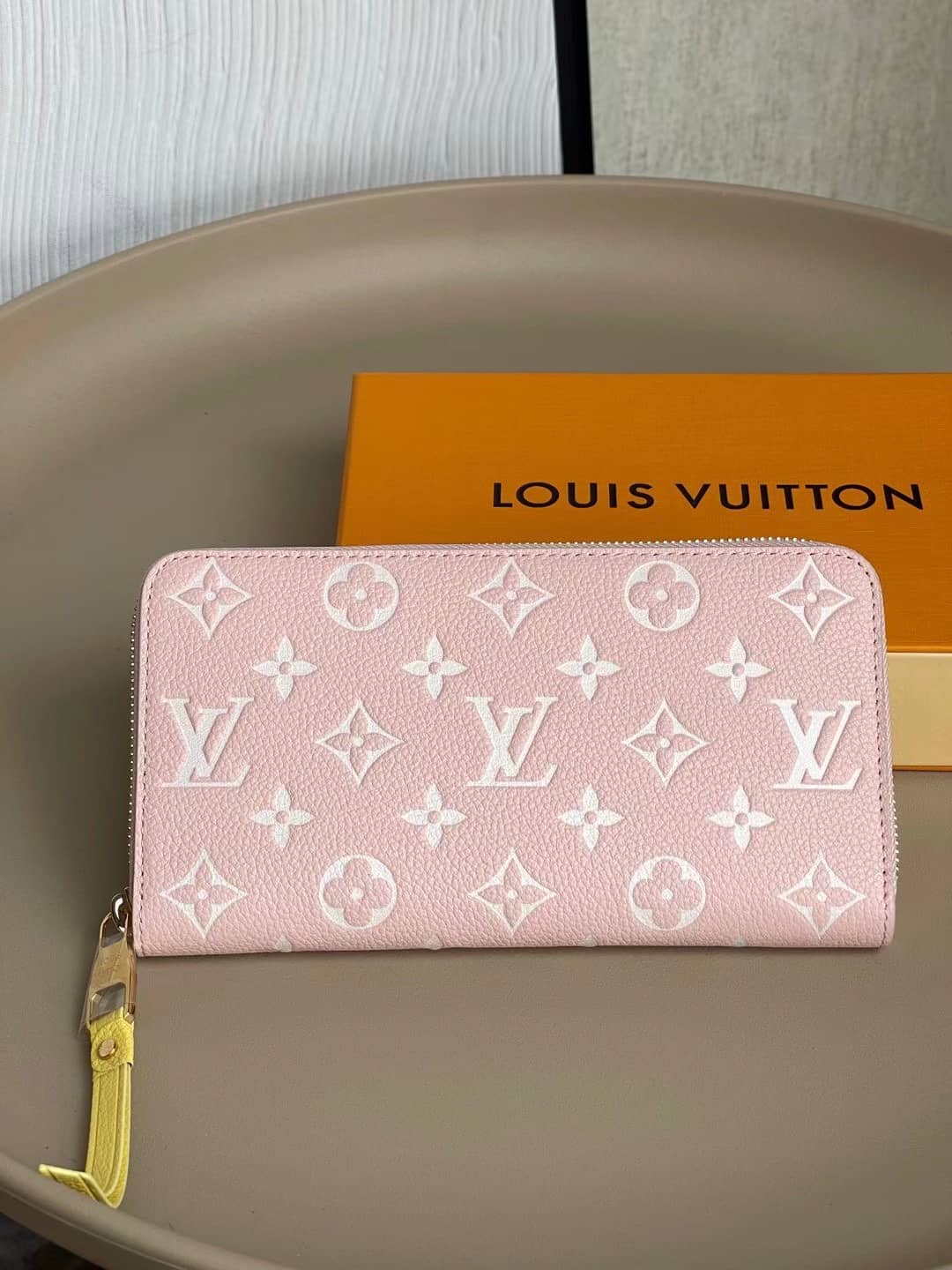 Best Replica Louis Vuitton Monogram Empreinte Leather Zippy Pink M81279 Replica Wallet - Colareps