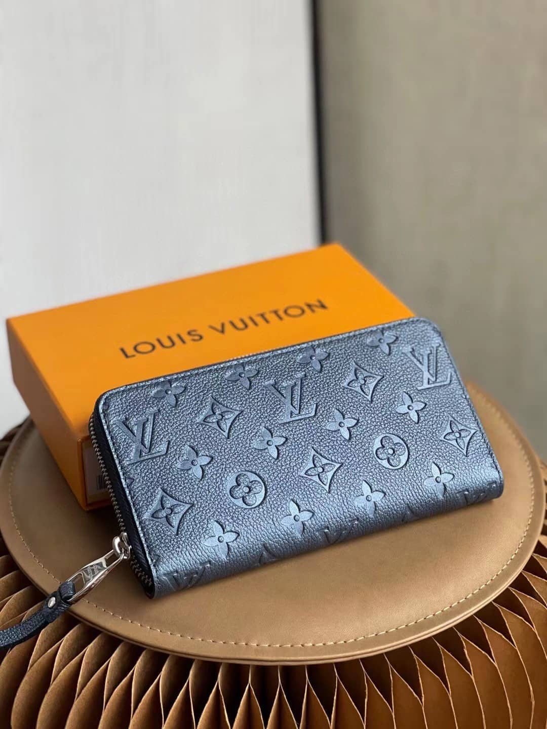 Best Replica Louis Vuitton Long Wallet Zippy Empreinte Navy Blue M80958 Replica Wallet - Colareps
