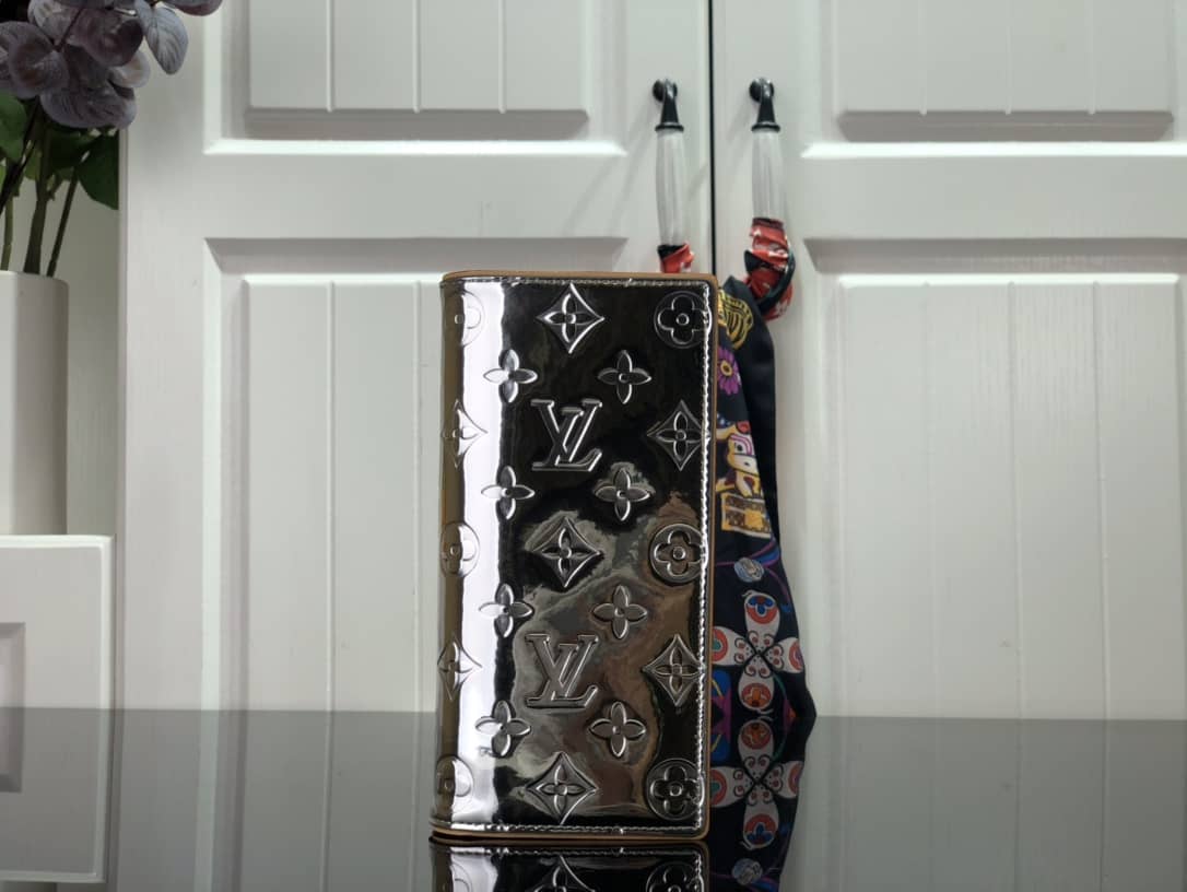 Best Replica Louis Vuitton Long Mirror Slender Pocket Organizer Wallet Replica M80807 - Colareps