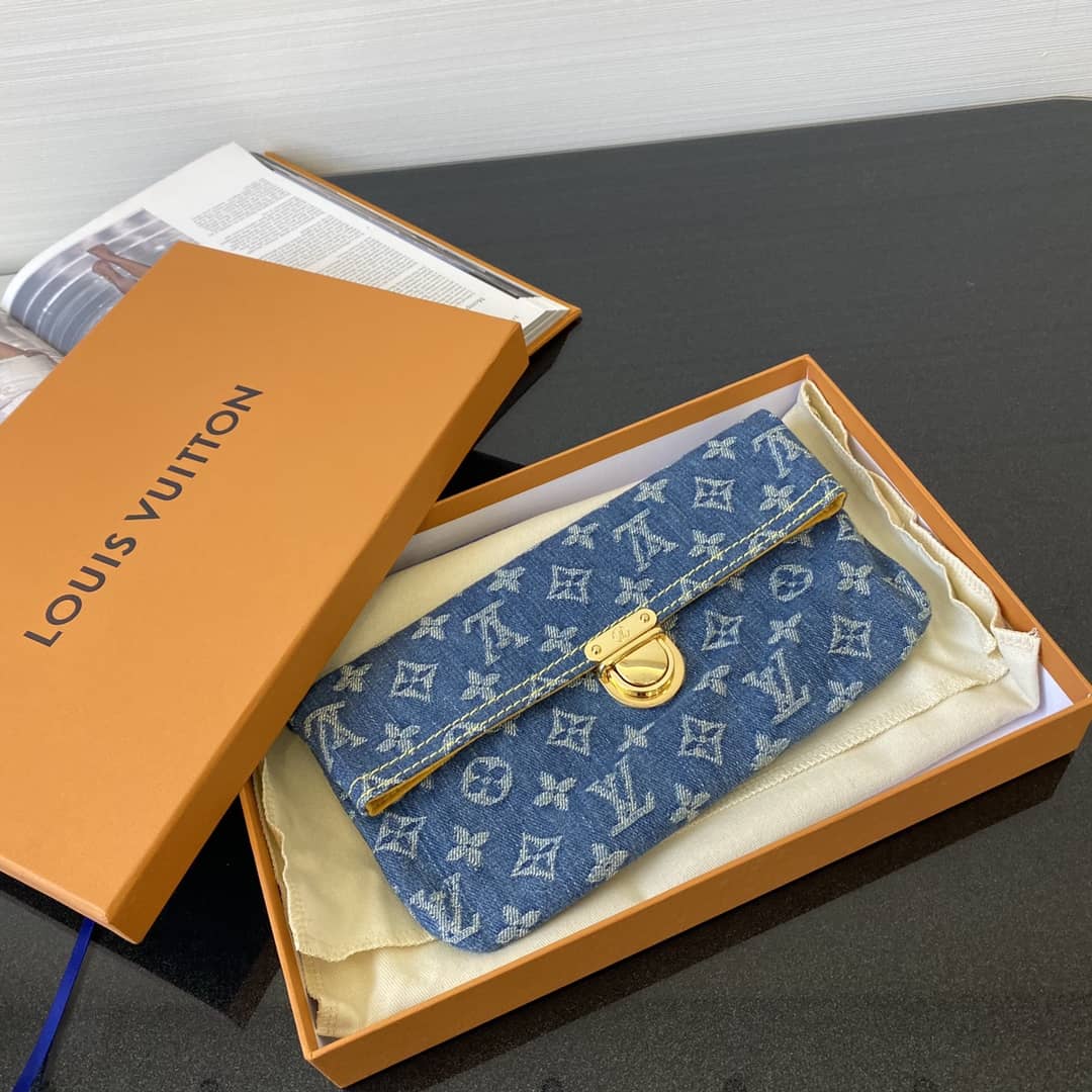 Best Replica Louis Vuitton Denim Clutch Vintage Replica Bag Blue M44472 - Colareps