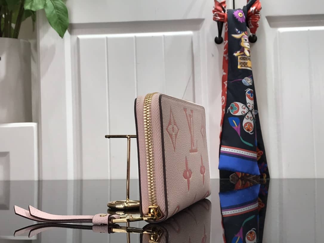 Best Replica Louis Vuitton Gradient Monogram Leather Zippy Wallet Replica Pink M80402 - Colareps