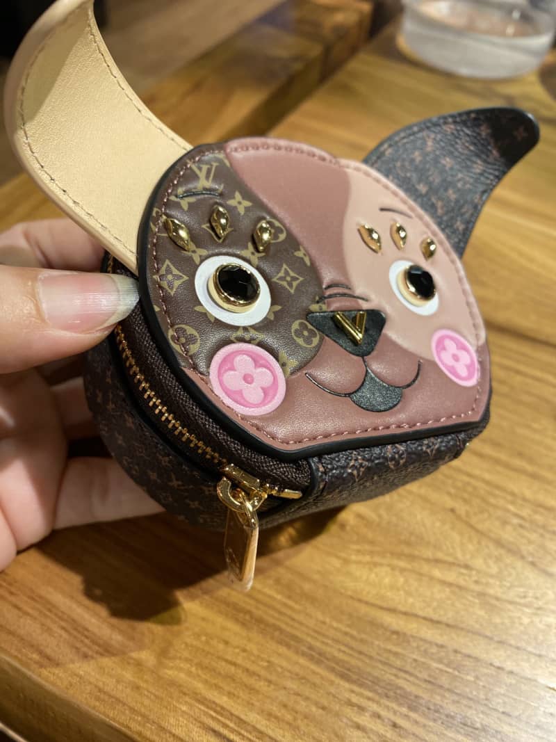 Best Replica LV Bag Charm Dupe Puppy Supple Key Holder Hat Box  M80254(ColaReps) - Colareps