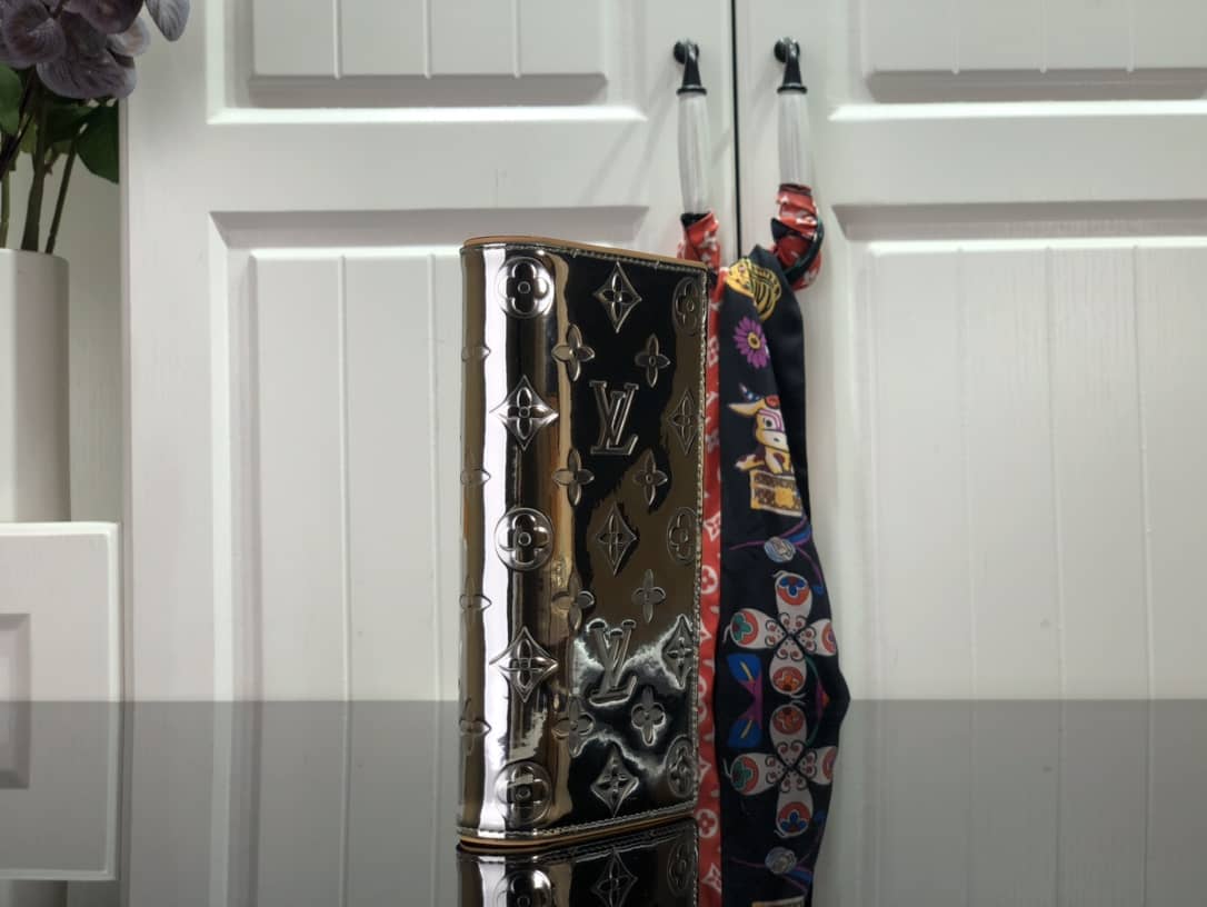 Best Replica Louis Vuitton Long Mirror Slender Pocket Organizer Wallet Replica M80807 - Colareps