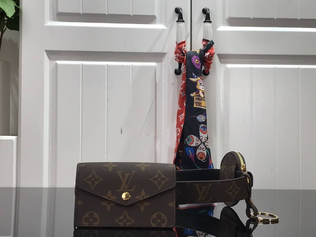 Best Replica Louis Vuitton Escale Daily Multi Pocket 30mm Belt Yellow Replica M0253Y - Colareps