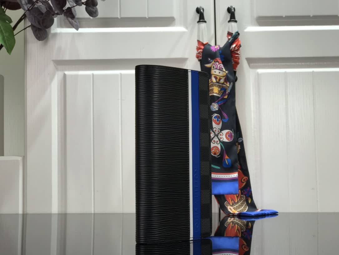 Best Replica Louis Vuitton Wallet Dupe Zippy Epi Damier Graphite M69539 - Colareps