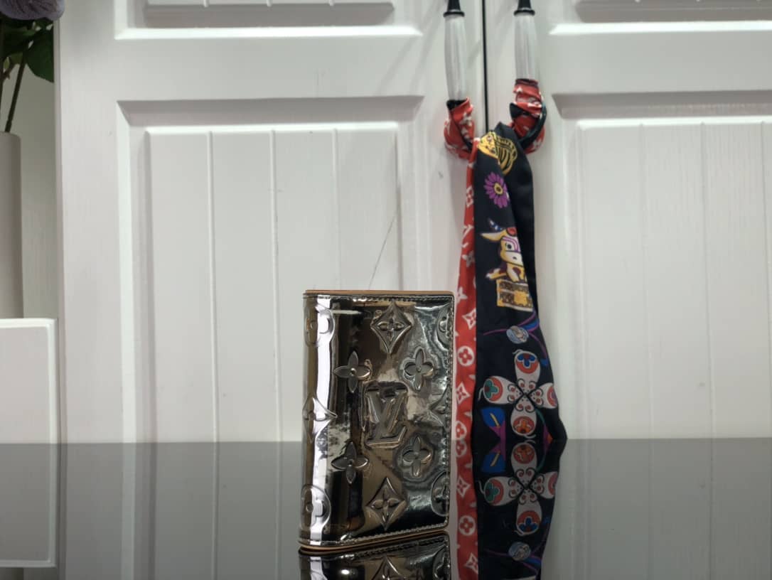 Best Replica Louis Vuitton Mirror Slender Pocket Organizer Wallet Replica M80805 - Colareps