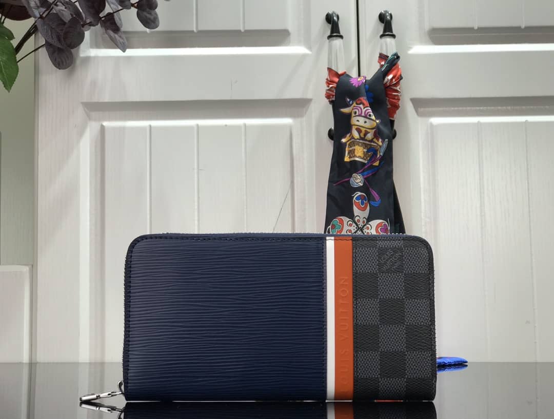 Best Replica Louis Vuitton Replica Long Zipper Wallet Classic Monogram Pattern Red M56829 - Colareps