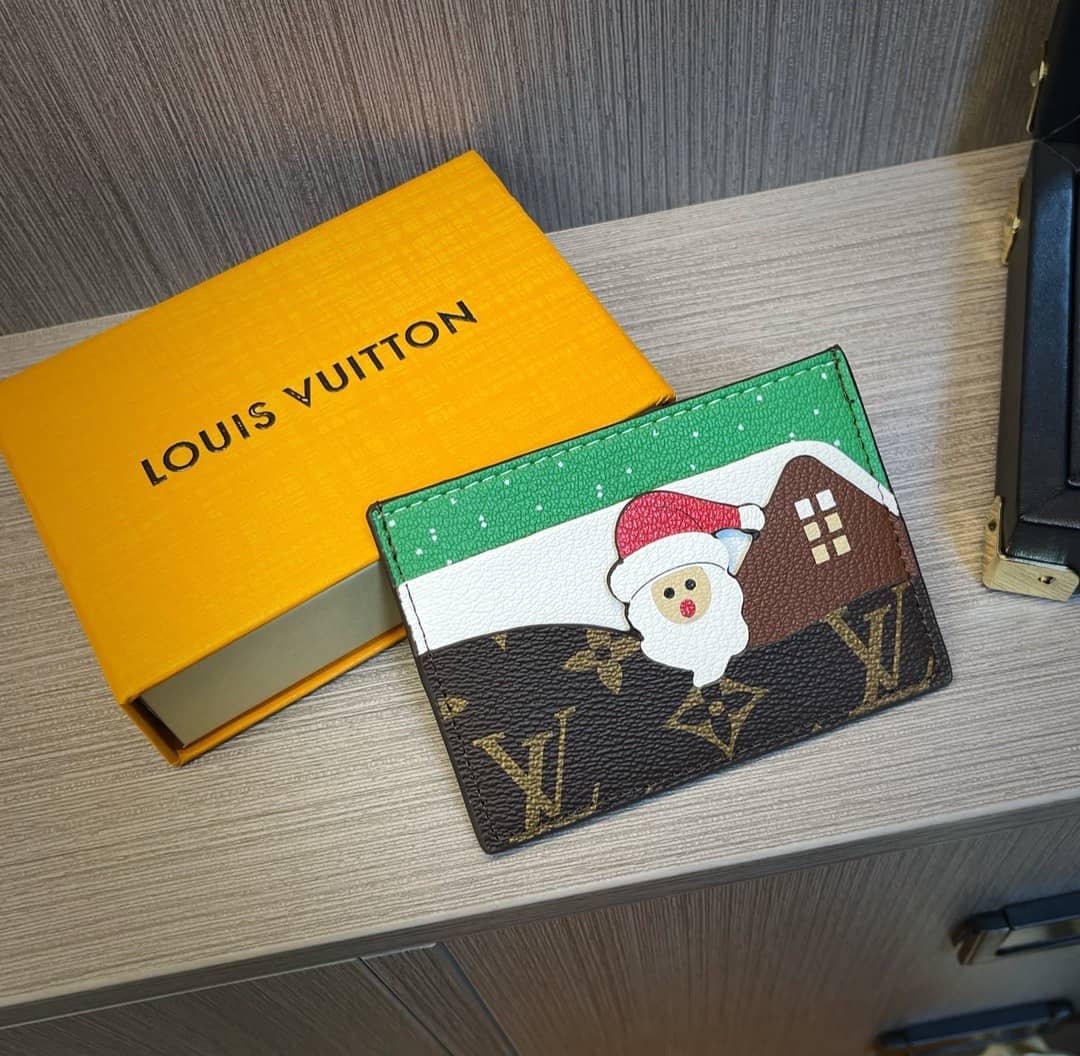 Best Replica Louis Vuitton Wallet Replica Monogram Canvas Card Holder Christmas Collection - Colareps