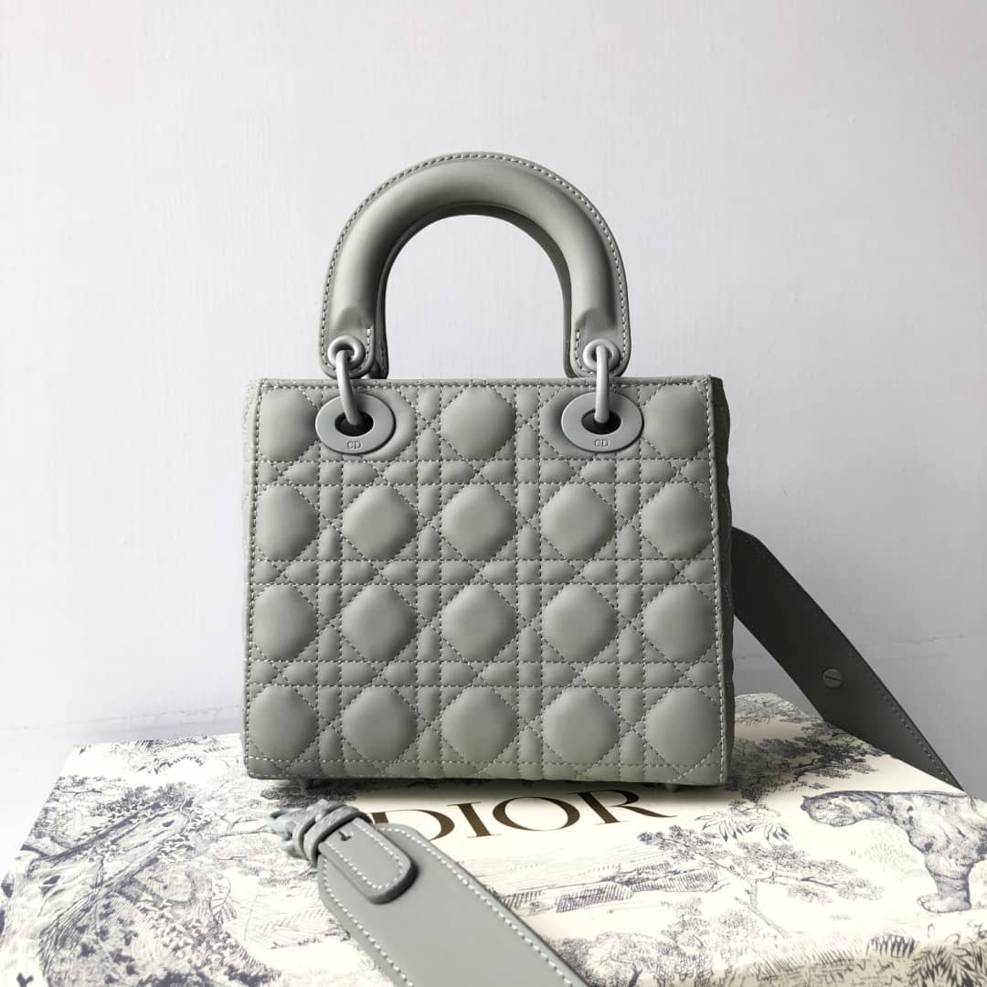 Best Replica Christian Dior Lady Dior 20CM Replica Bag - Colareps