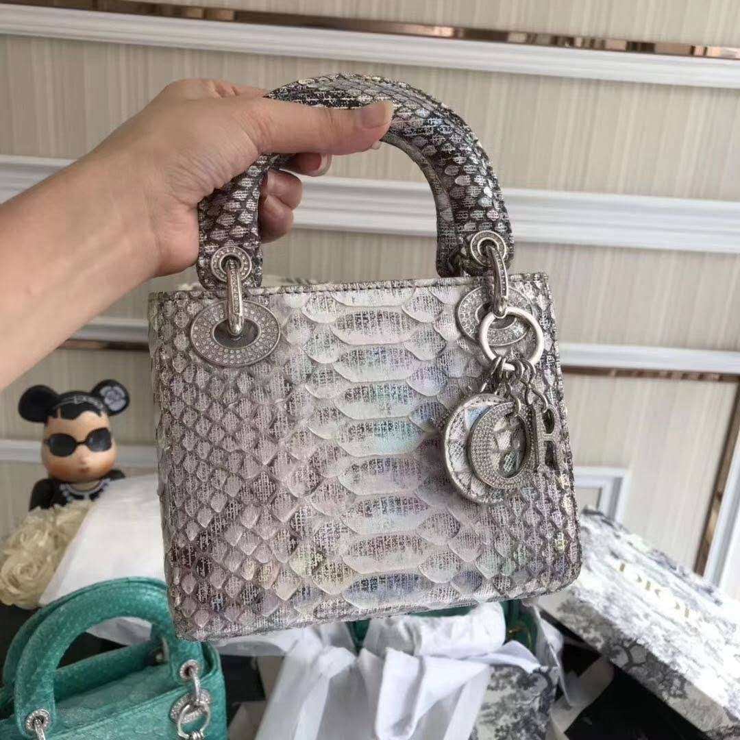 Best Replica Christian Dior Lady Dior 17CM Replica Bag - Colareps