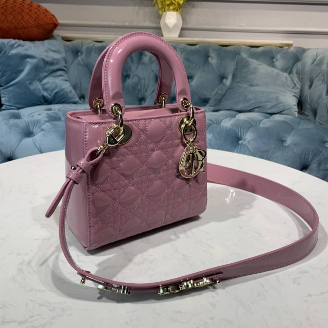 Best Replica Christian Dior Lady Dior 20CM Replica Bag - Colareps