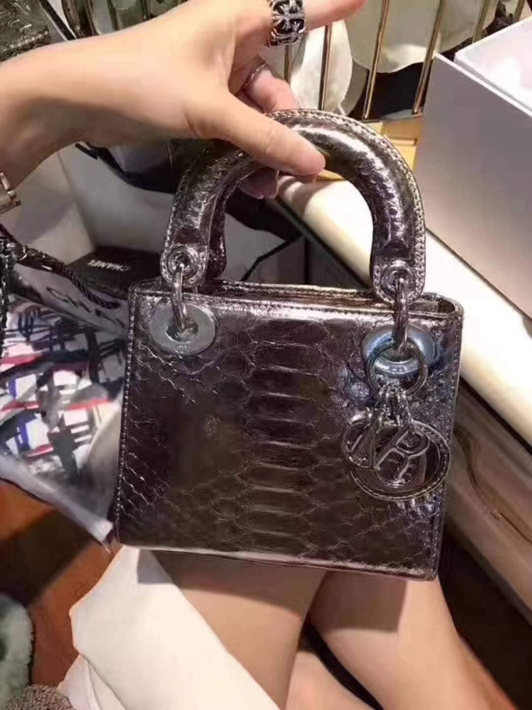Best Replica Christian Dior Lady Dior 17CM Replica Bag - Colareps