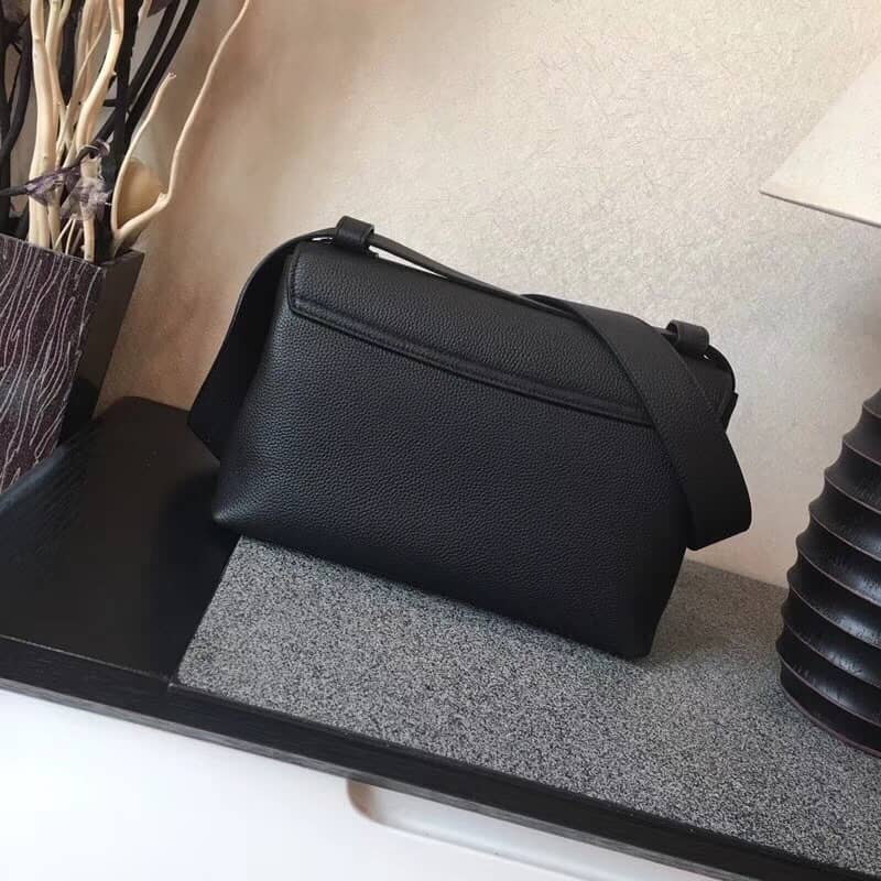 Best Replica Gucci GG Marmont Leather Shoulder Bag Replica Black 401173 - Colareps