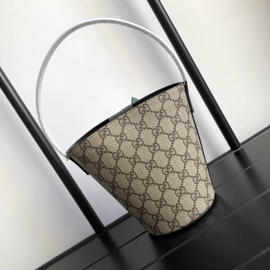 Best Replica Gucci Kids GG Supreme Apple Bucket Bag Replica 653954 - Colareps