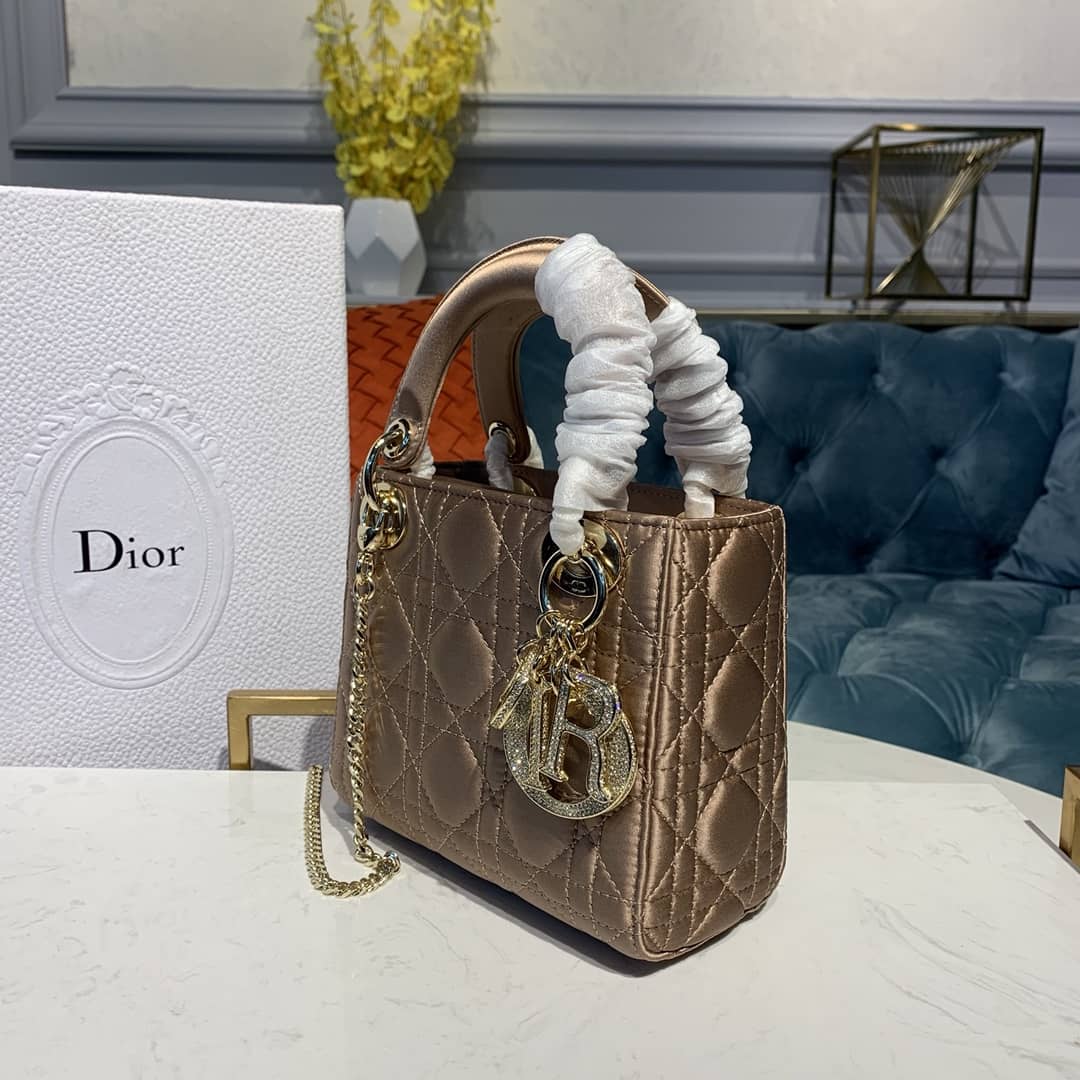 Best Replica Christian Dior Lady Dior 17CM Replica Bag - Colareps
