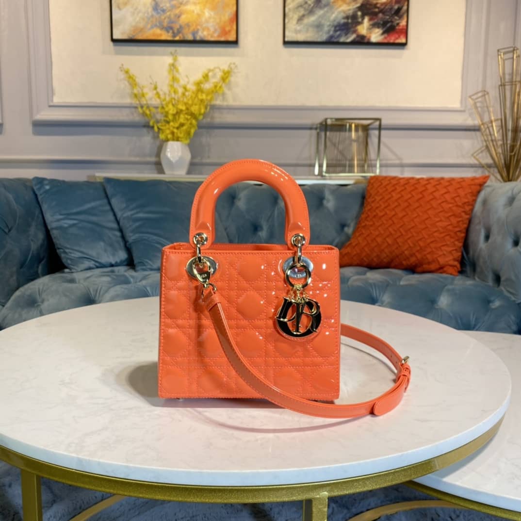 Best Replica Christian Dior Lady Dior 20CM Replica Bag - Colareps