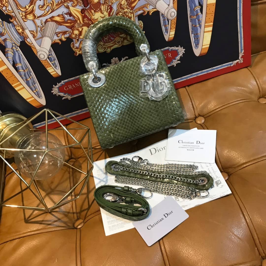 Best Replica Christian Dior Lady Dior 17CM Replica Bag - Colareps