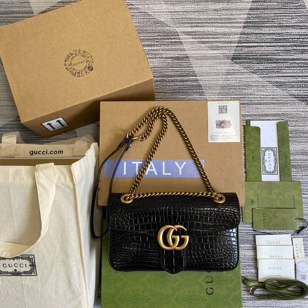 Best Replica Gucci GG Marmont Matelasse Shoulder Bag Replica Black 443497 - Colareps