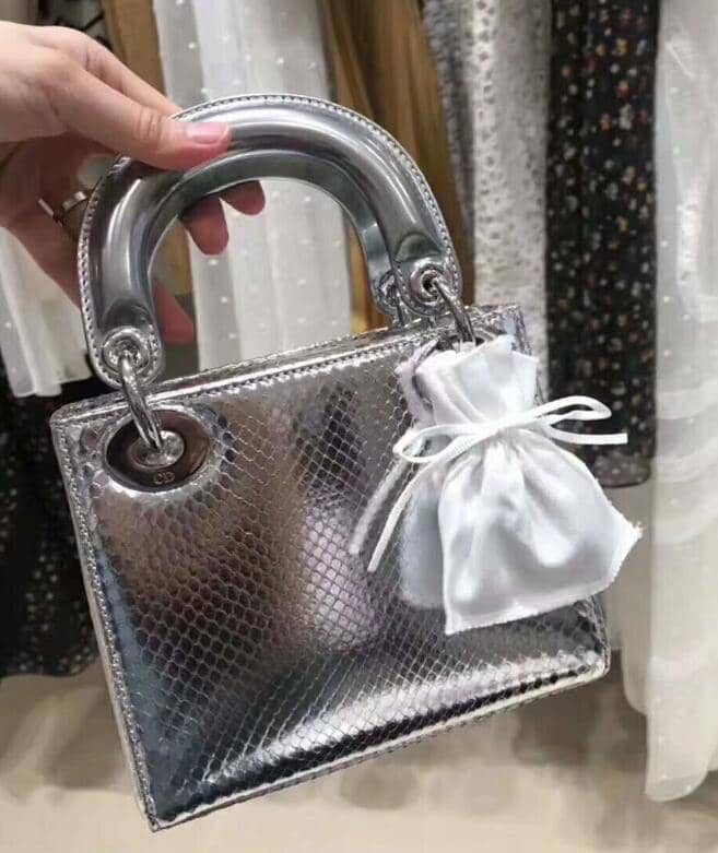 Best Replica Christian Dior Lady Dior 17CM Replica Bag - Colareps